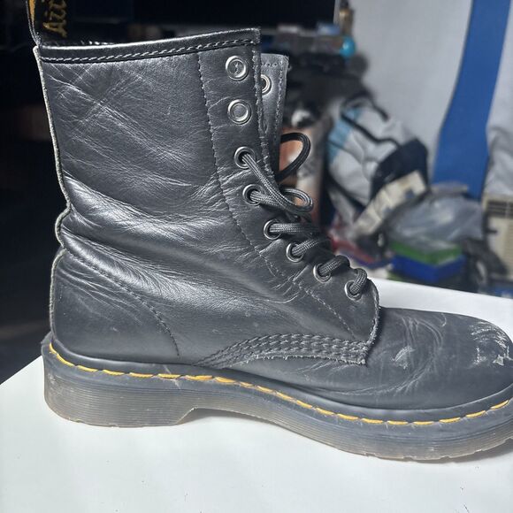 Dr Martens Doc 1460 Pascal Combat Boots Womens Size 7 US Black Flaws See Pics - Picture 11 of 15